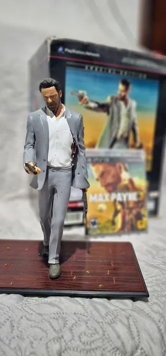FIGURA DE ACTION BONECO MAXPAYNE3 COM CAIXA JOGOS ORIGINAL