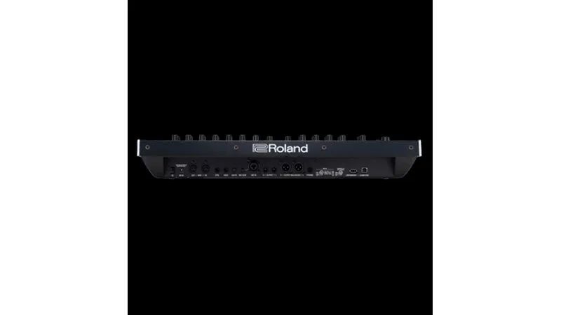 Roland Jupiter-Xm sintetizador analógico (Novo) - Foto 4