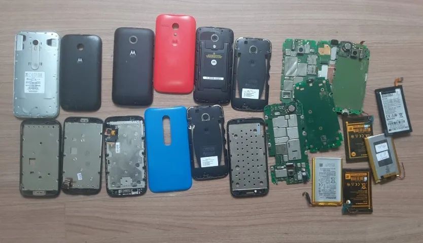 Lote de Peças para Celular Motorola G3, G2