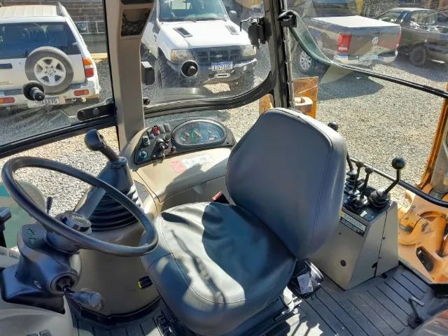 Retroescavadeira case 580N 2015 4x4 gabinada emplacada - Foto 6