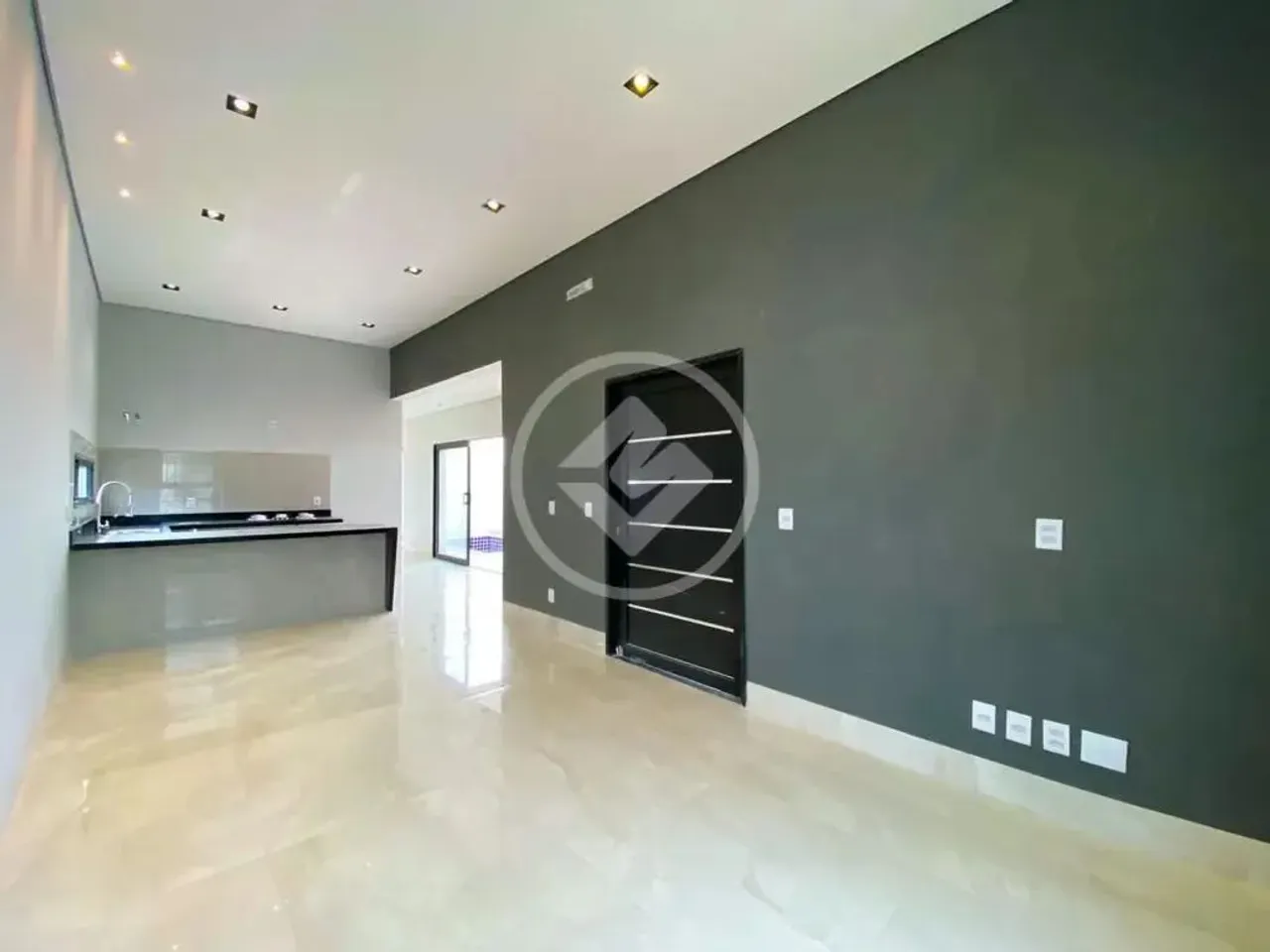 Vendo casa com 138.18 M² de área construída, com 3 suítes cm energia solar, Condomínio Pri