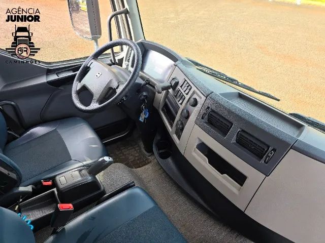 Volvo VM 330 ano 2020 traçado Roll-on Roll-off Busa ano 2025 sem uso. - Foto 5