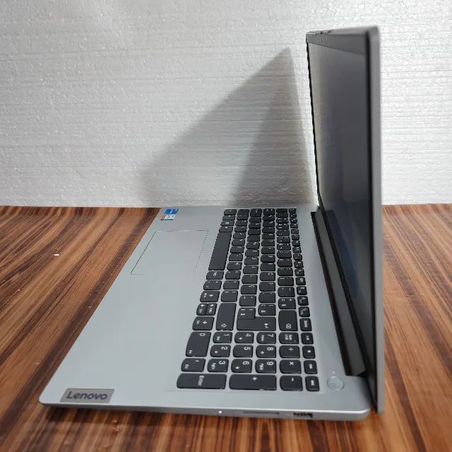 Notebook Lenovo IdeaPad 1 i5-1235U 1.3GHz 12GB DDR4 512GB NvMe 15.6" HD Gar. Lenovo 10/25 - Foto 5