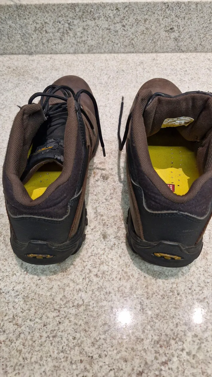 BOTA DE COURO BULL TERRIER DAKAR 42