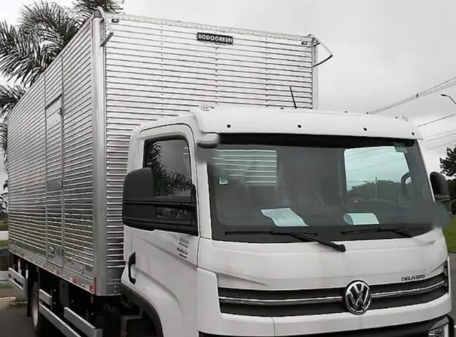 Volkswagen 11180  Baú 2018