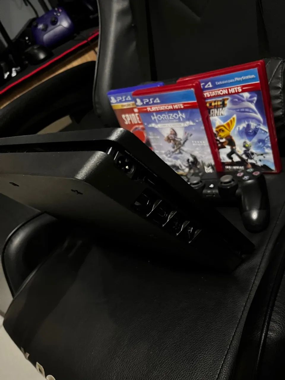 PlayStation 4 com Jogos e Controles - Foto 3