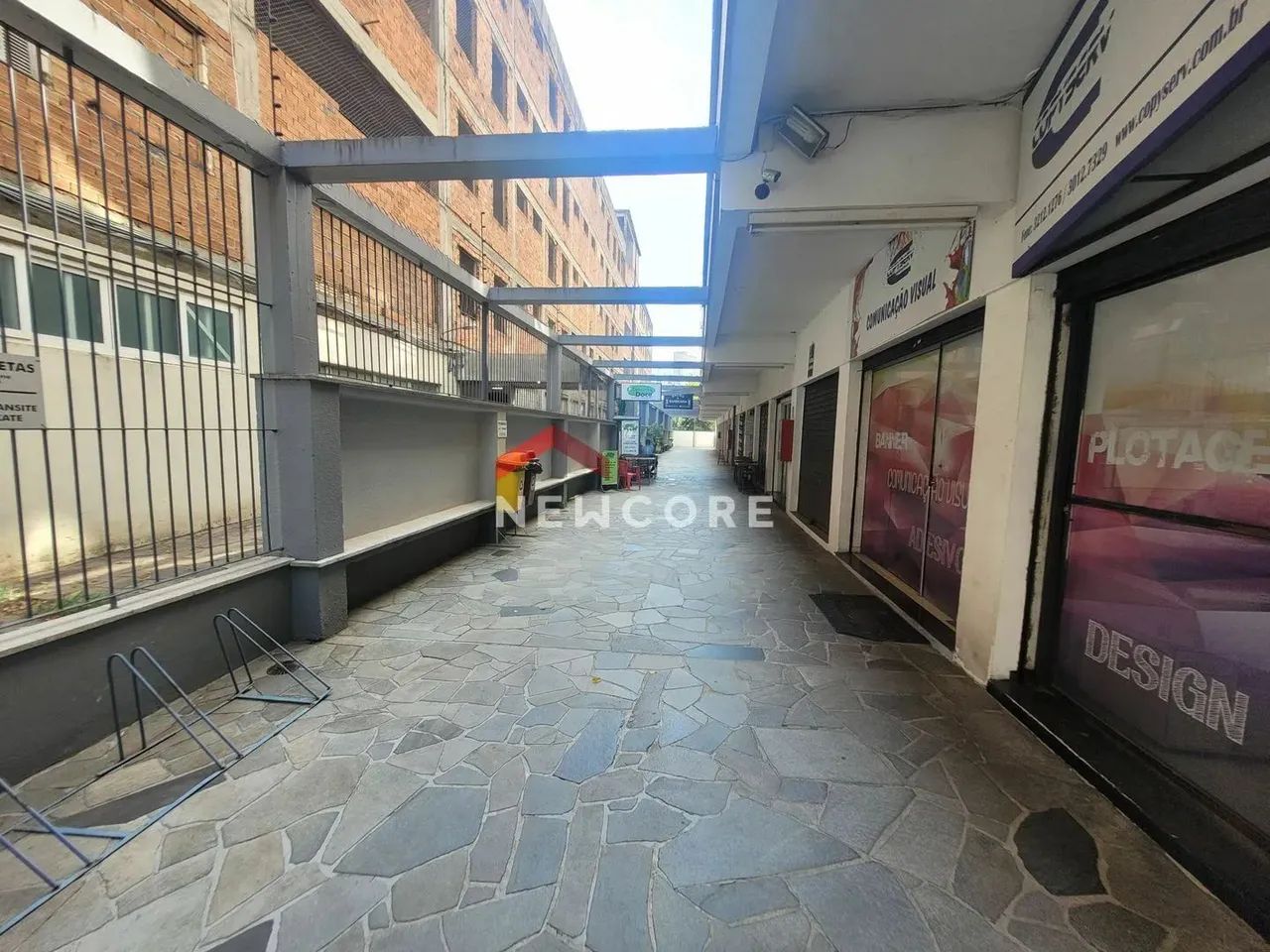 Sala comercial em Avenida Independência - Independência - Porto Alegre/RS - Foto 2