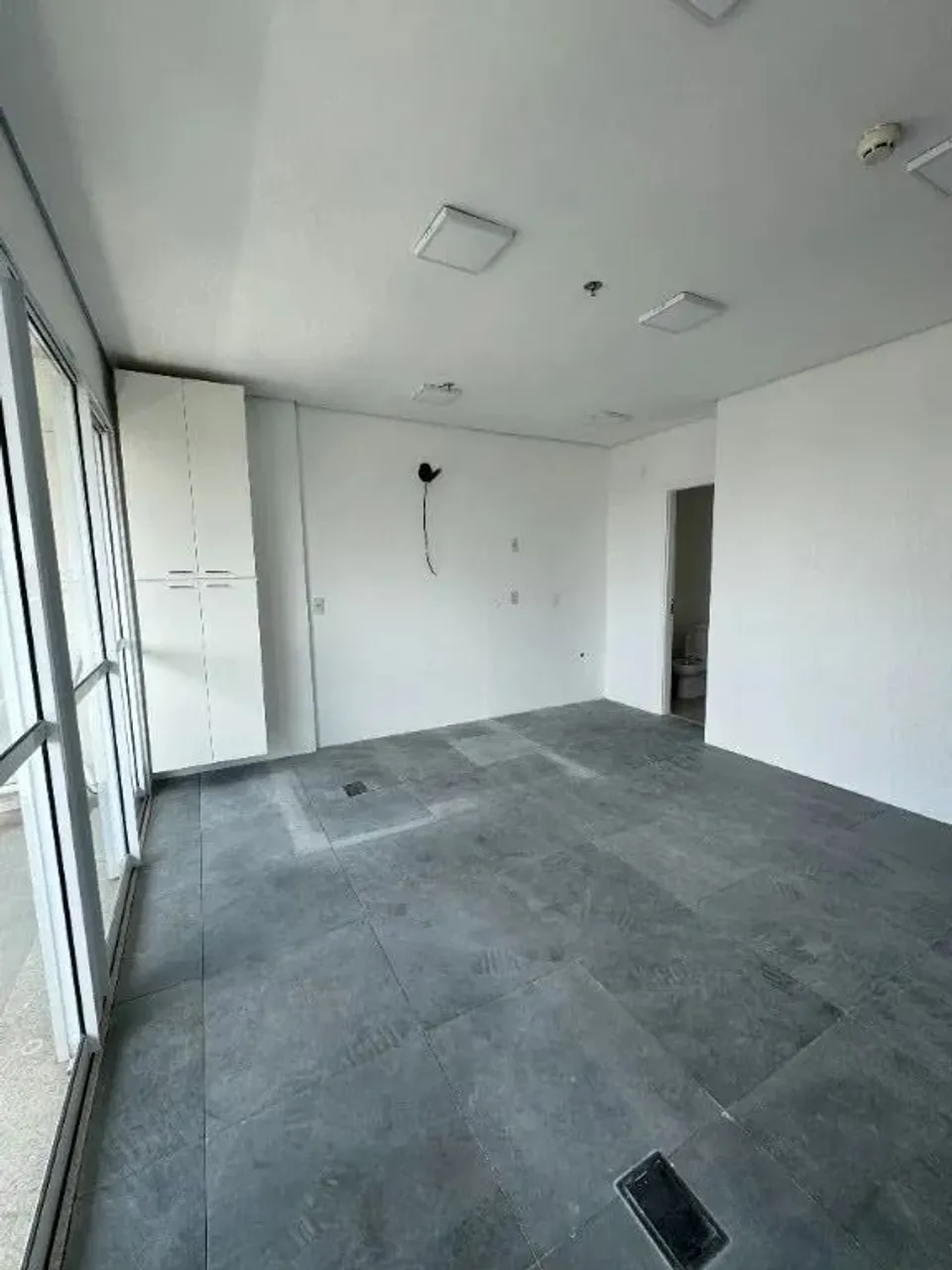Sala comercial para venda ou locação no Condomínio Helbor Trilogy Home & Office - 72,30m²