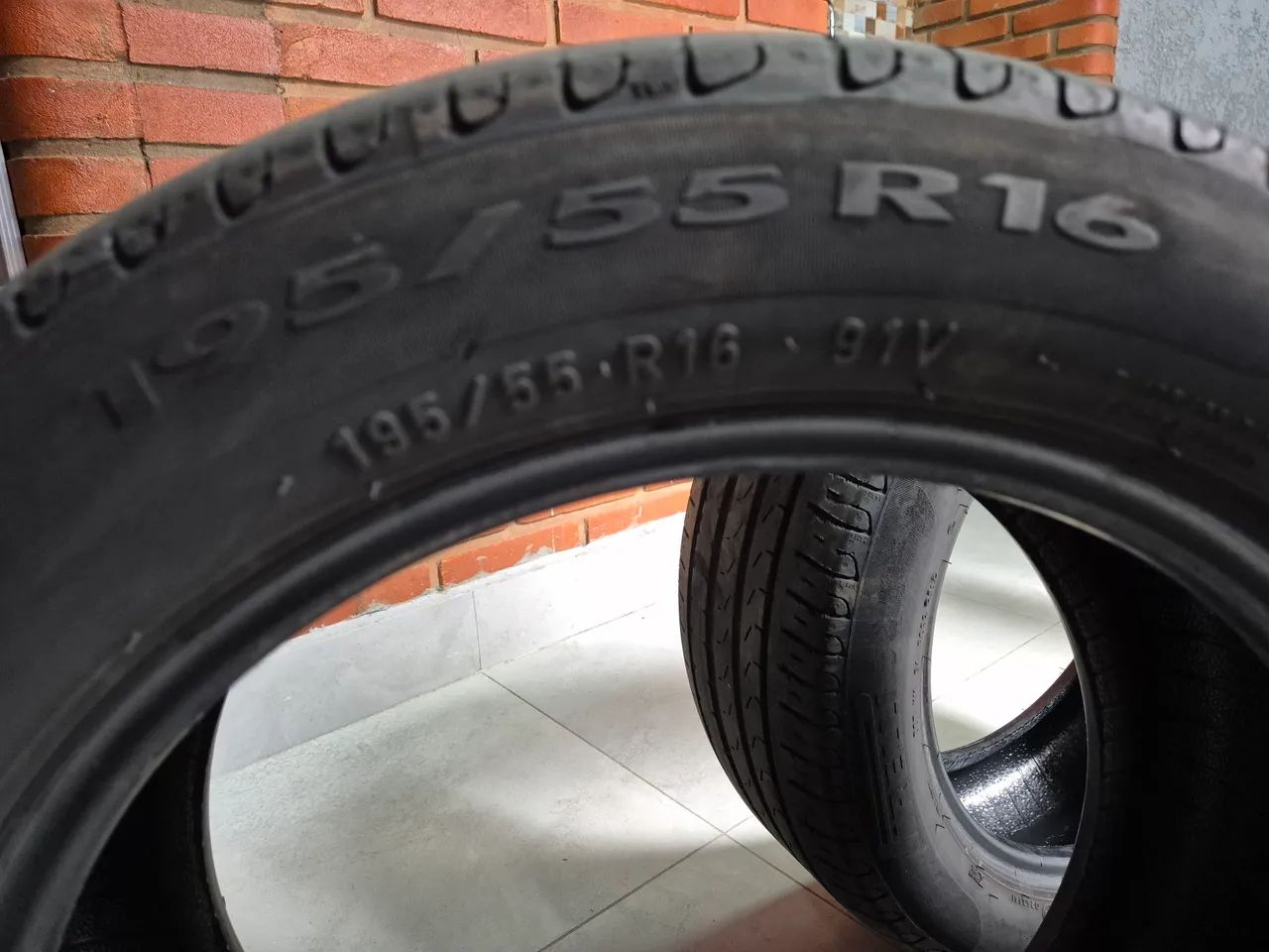 Pneus 195/55 R16