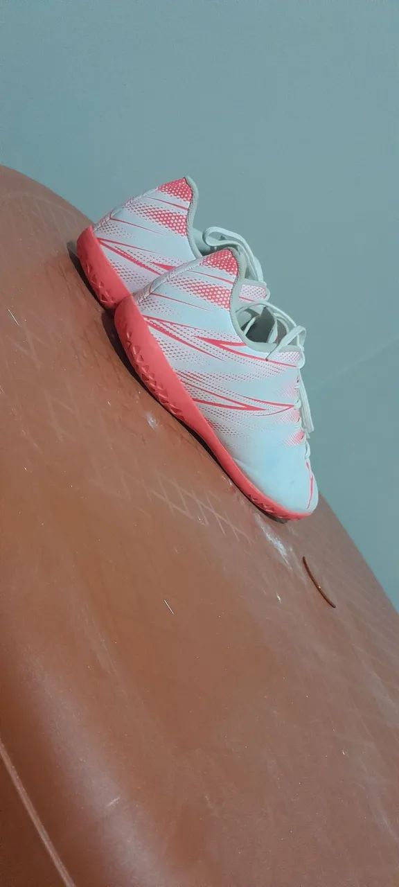 Chuteira puma - masculino - usado 2 vezes