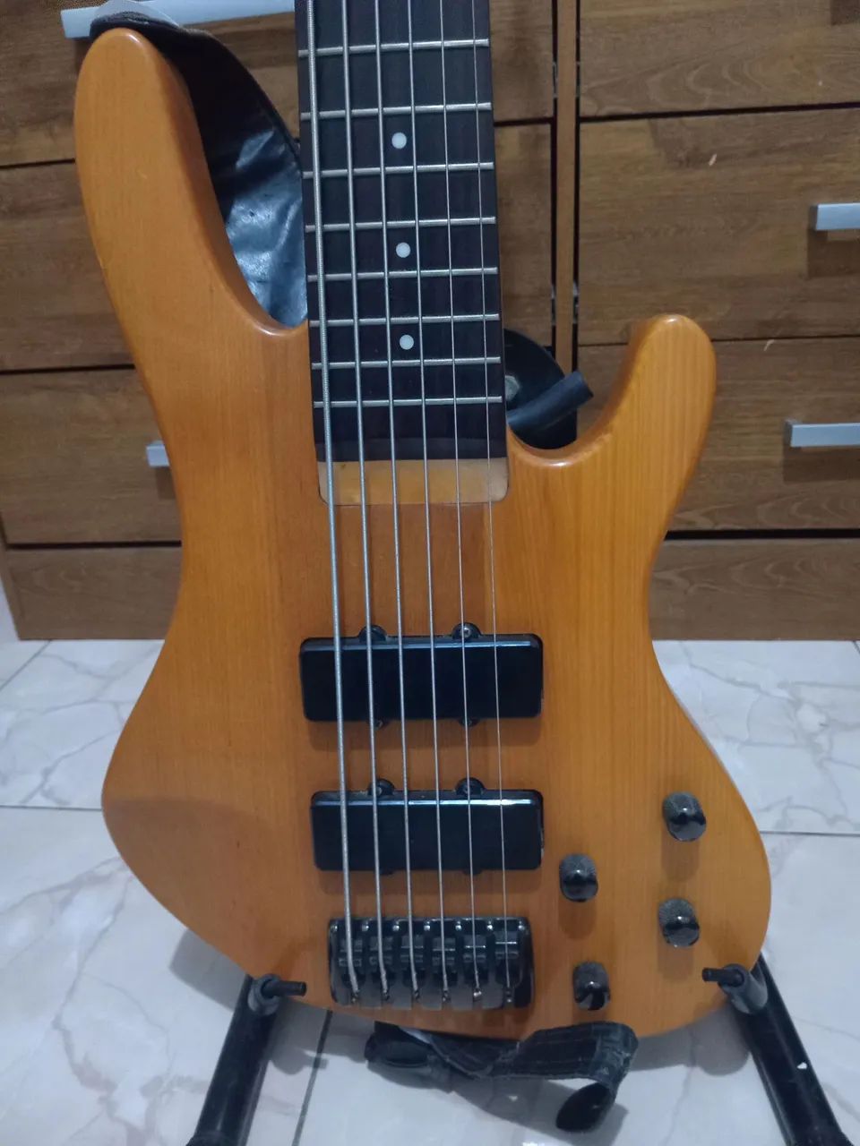 Baixo washburn XP 126  - Foto 3