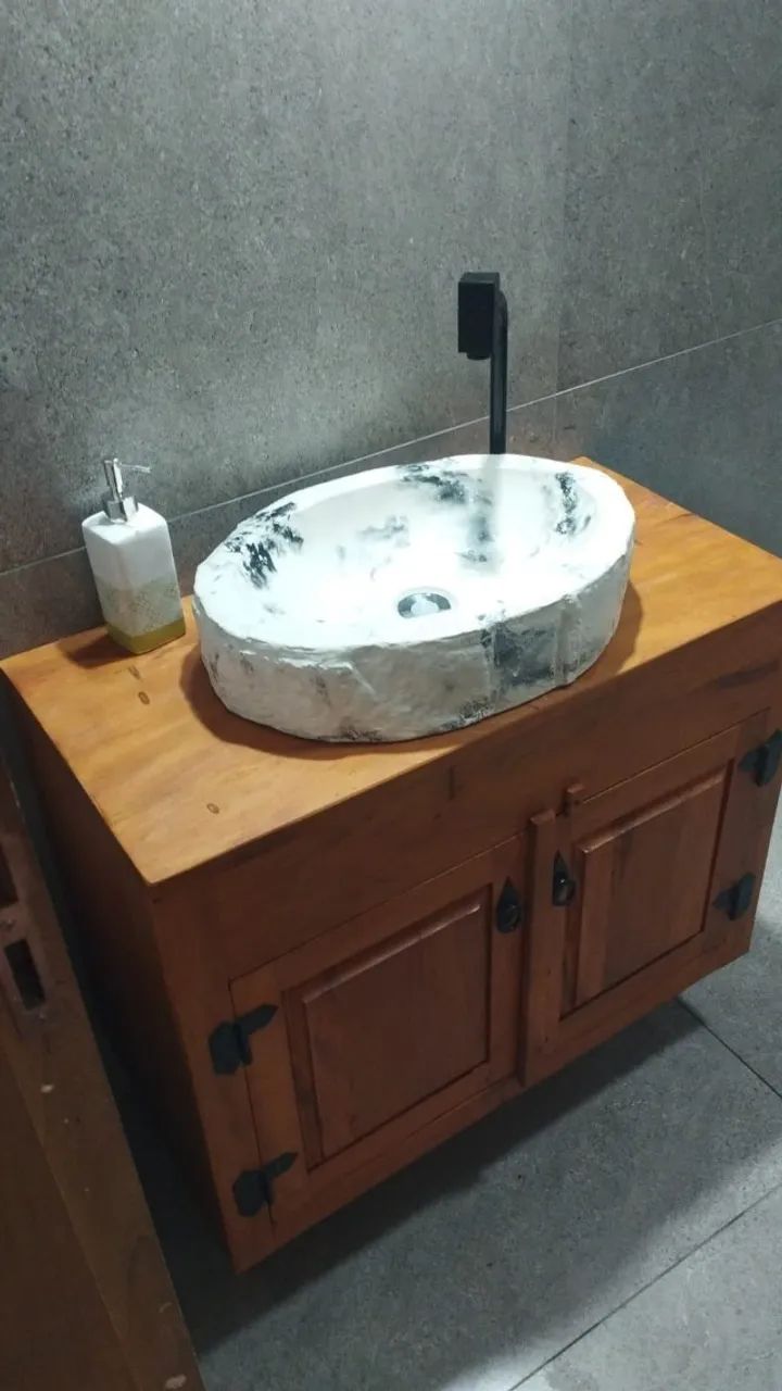 Lavabo Em Peroba Rosa Maquinada