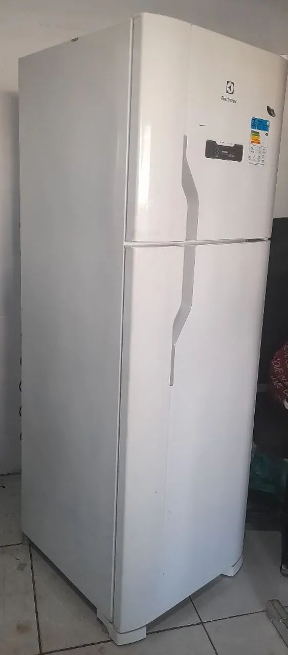 Geladeira Electrolux Frost Free 371 Litros DFN41  - Foto 4