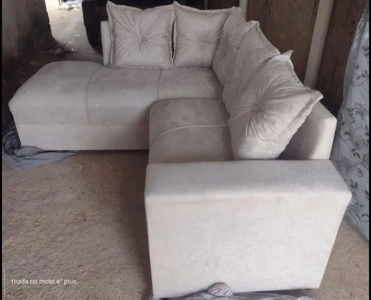 Vendo sofás de canto larissa novos de fábrica 
