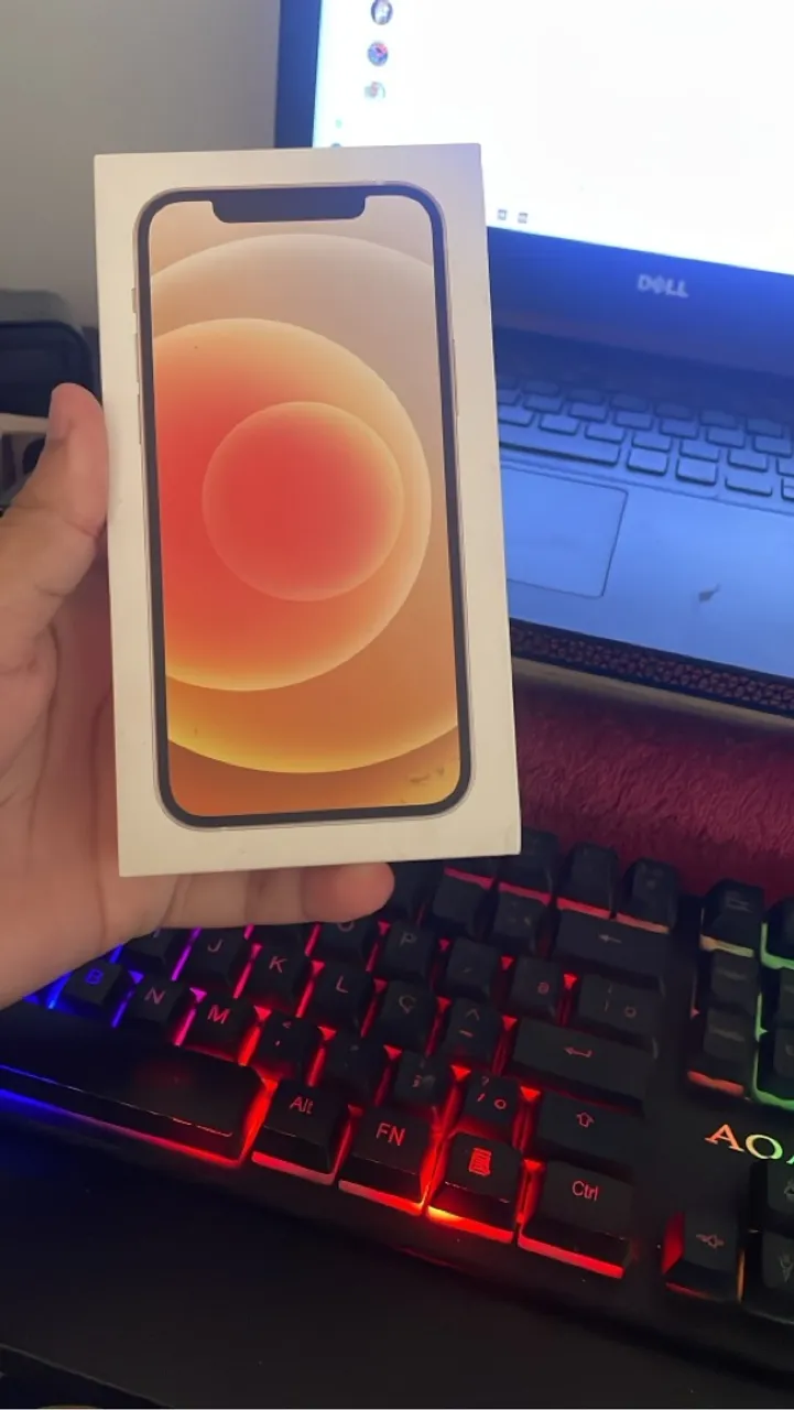 Caixa iPhone 12 64gb vendo