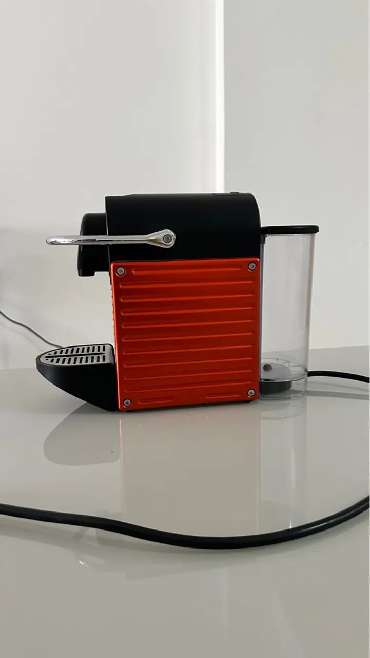 Nespresso Pixie Alumínio, Cafeteira 220v - Foto 3