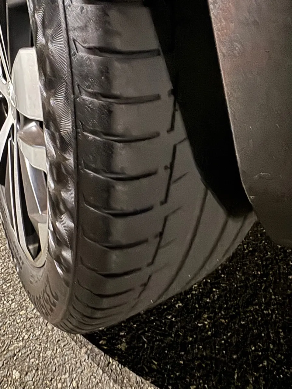 Pneus Runflat Continental Contact Premium 235/50/R19