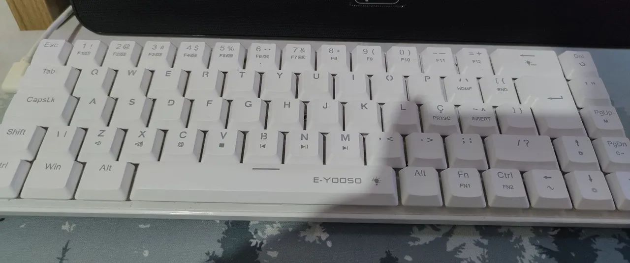 teclado mecanico gamer 60% e-yooso a68 - Foto 2