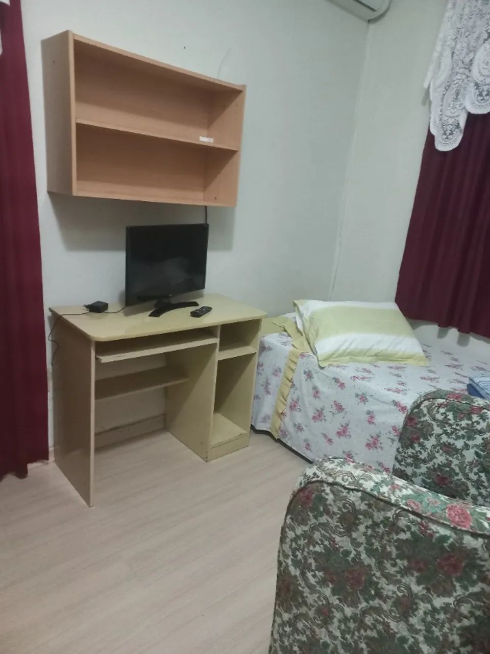 kitinetes e quartos mobiliados - Foto 4