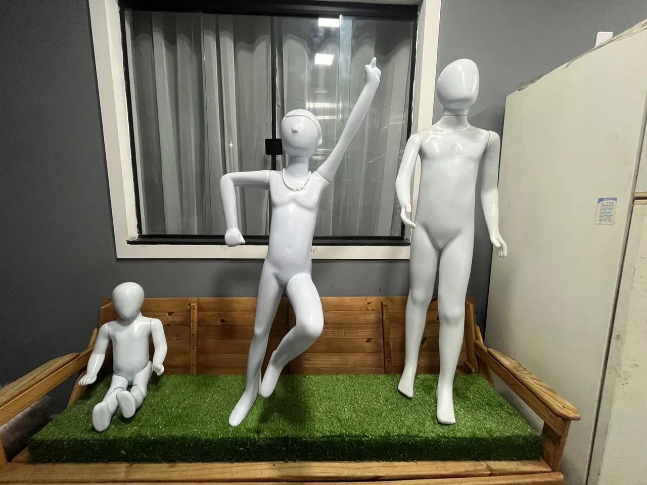 Manequins infantis para loja de roupas - Foto 3