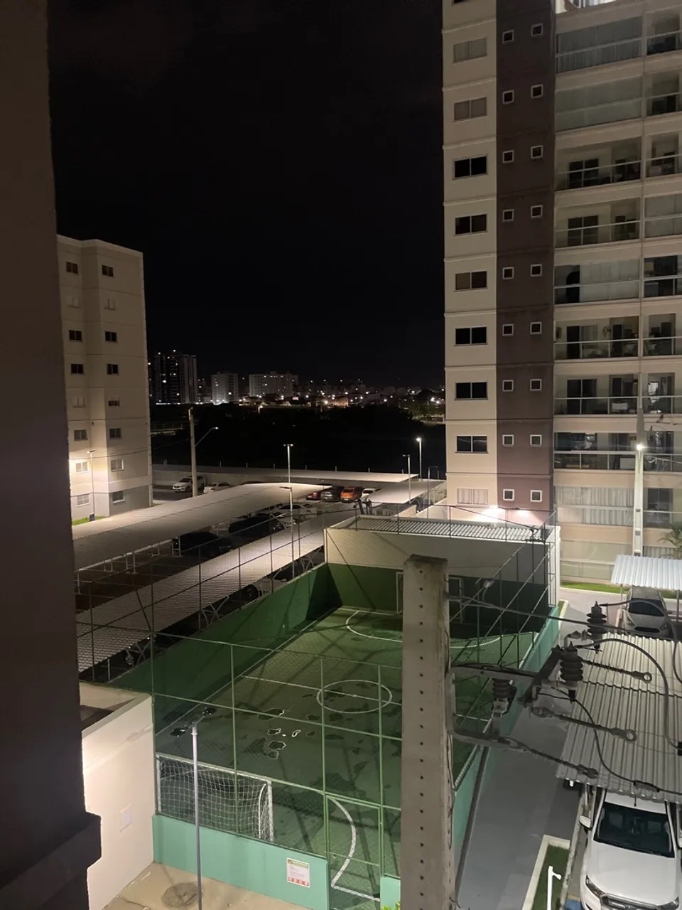 Alugo garagem