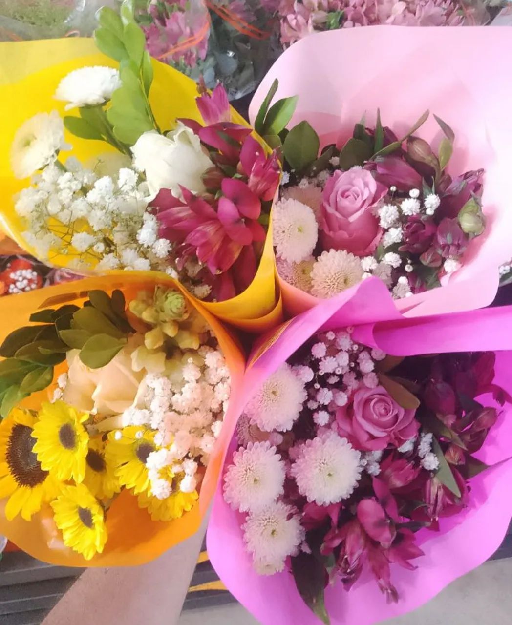 Buquês de flores naturais/ entrega grátis 