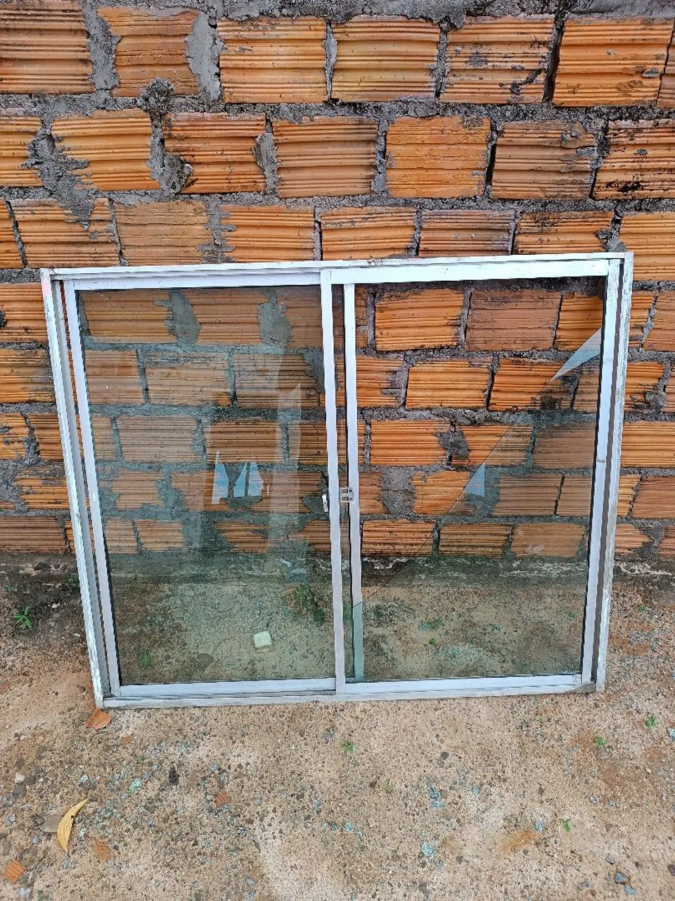 Janela de Alumínio com Vidro
