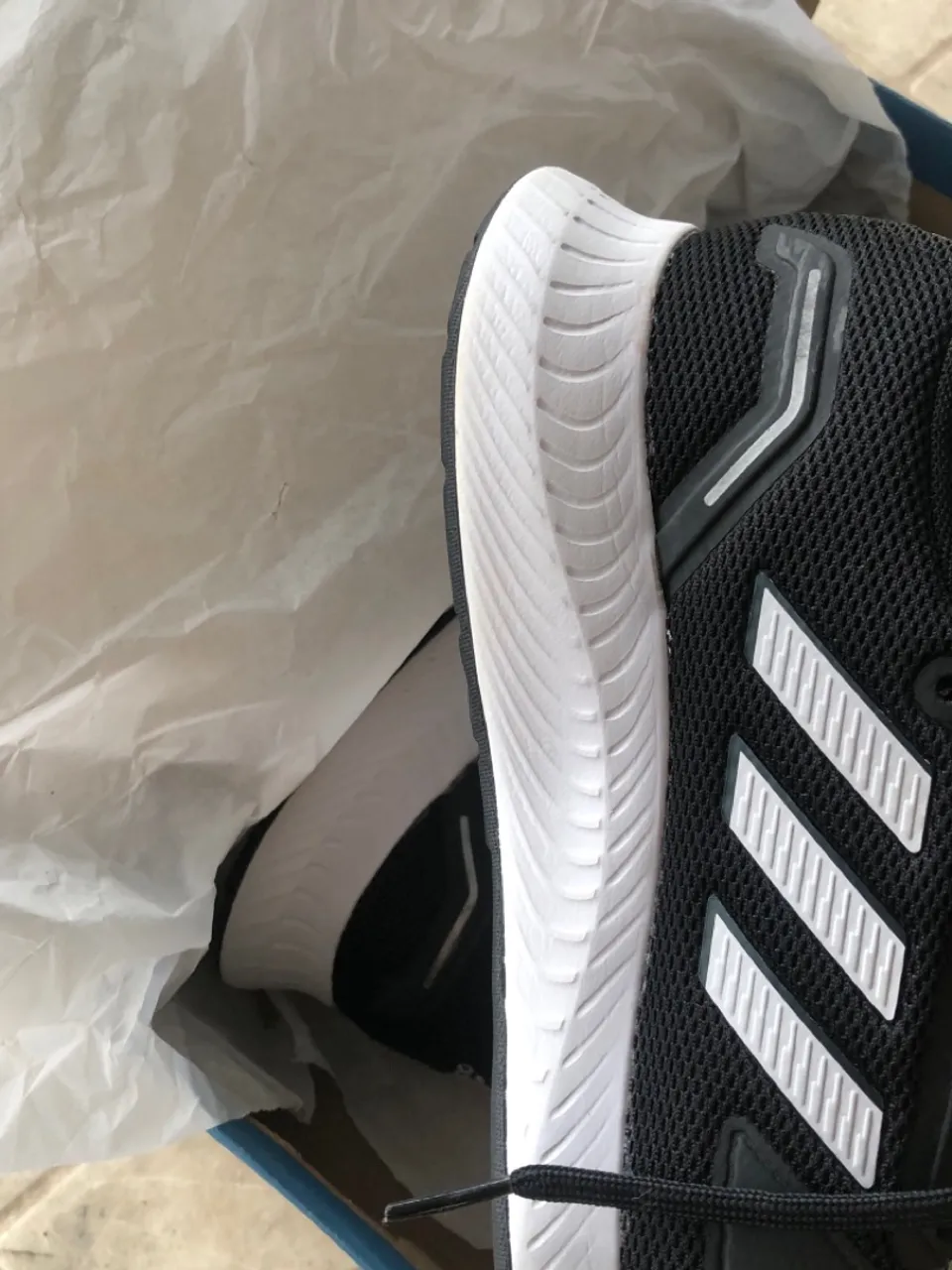 Tênis Adidas Preto