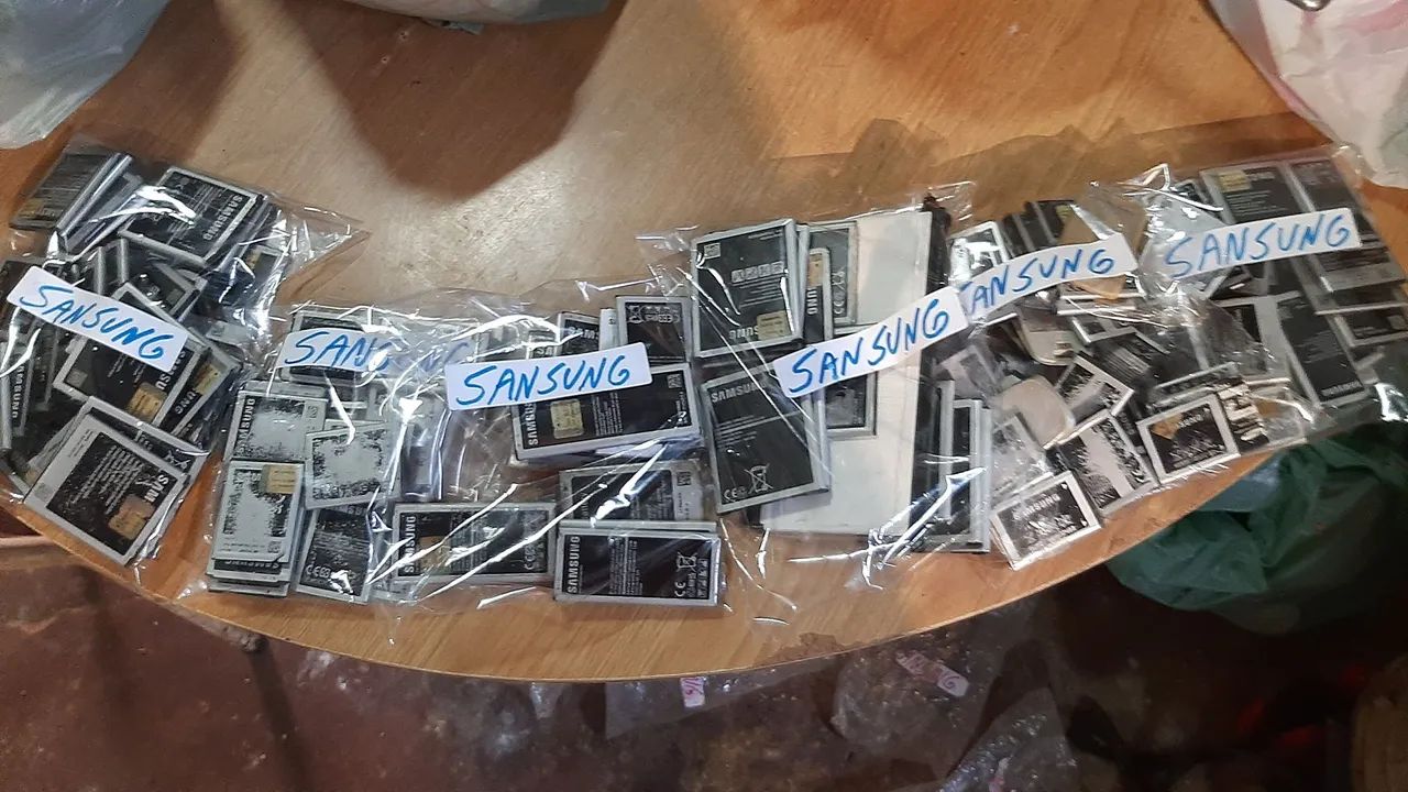Baterias para Celular Diversas Marcas  usadas. - Foto 5