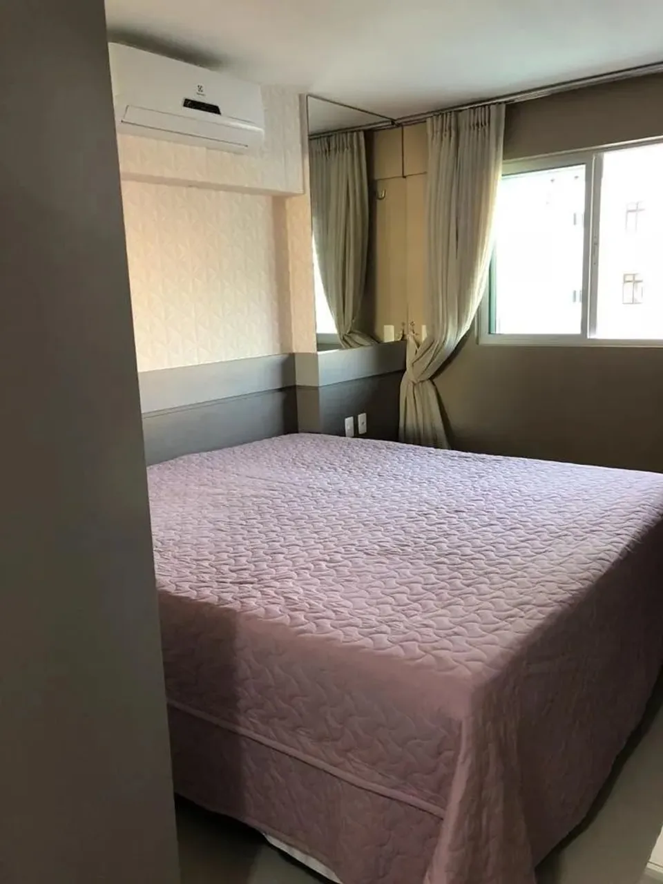 Alugo lindo apartamento no Unique