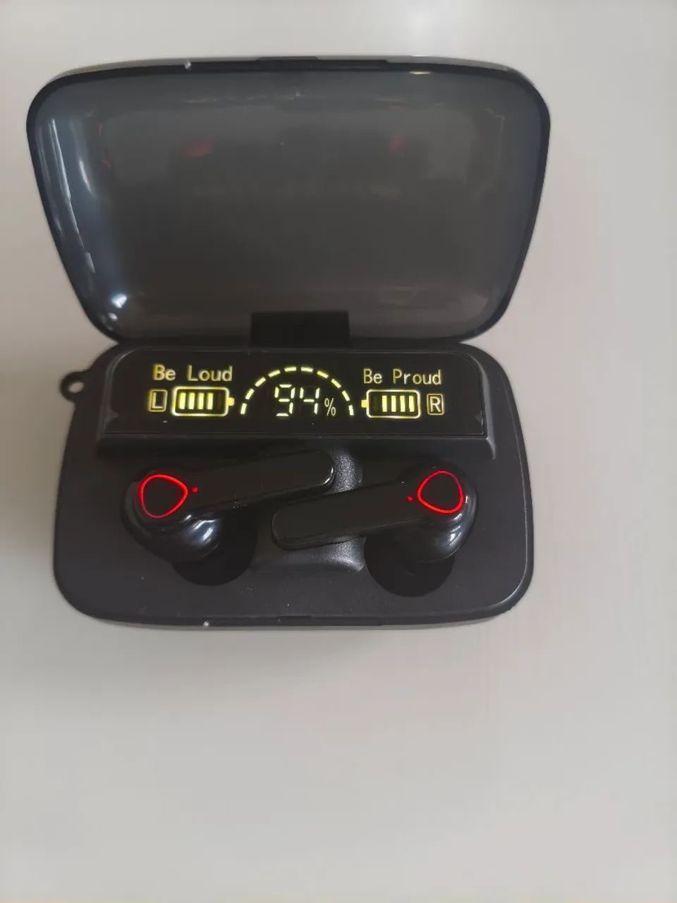 Fone de Ouvido Bluetooth UTIEER com Estojo Display Digital - Novo