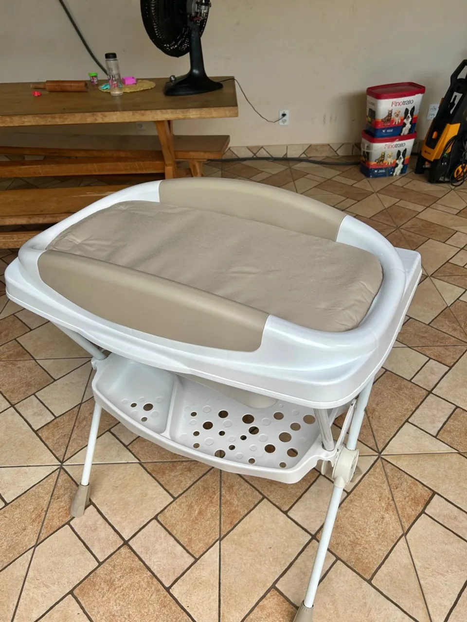 Banheira para bebê com suporte