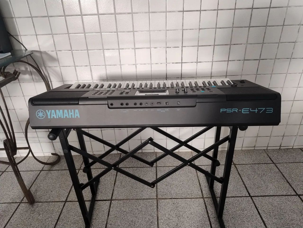 Teclado Yamaha PSR-E473 - Foto 2
