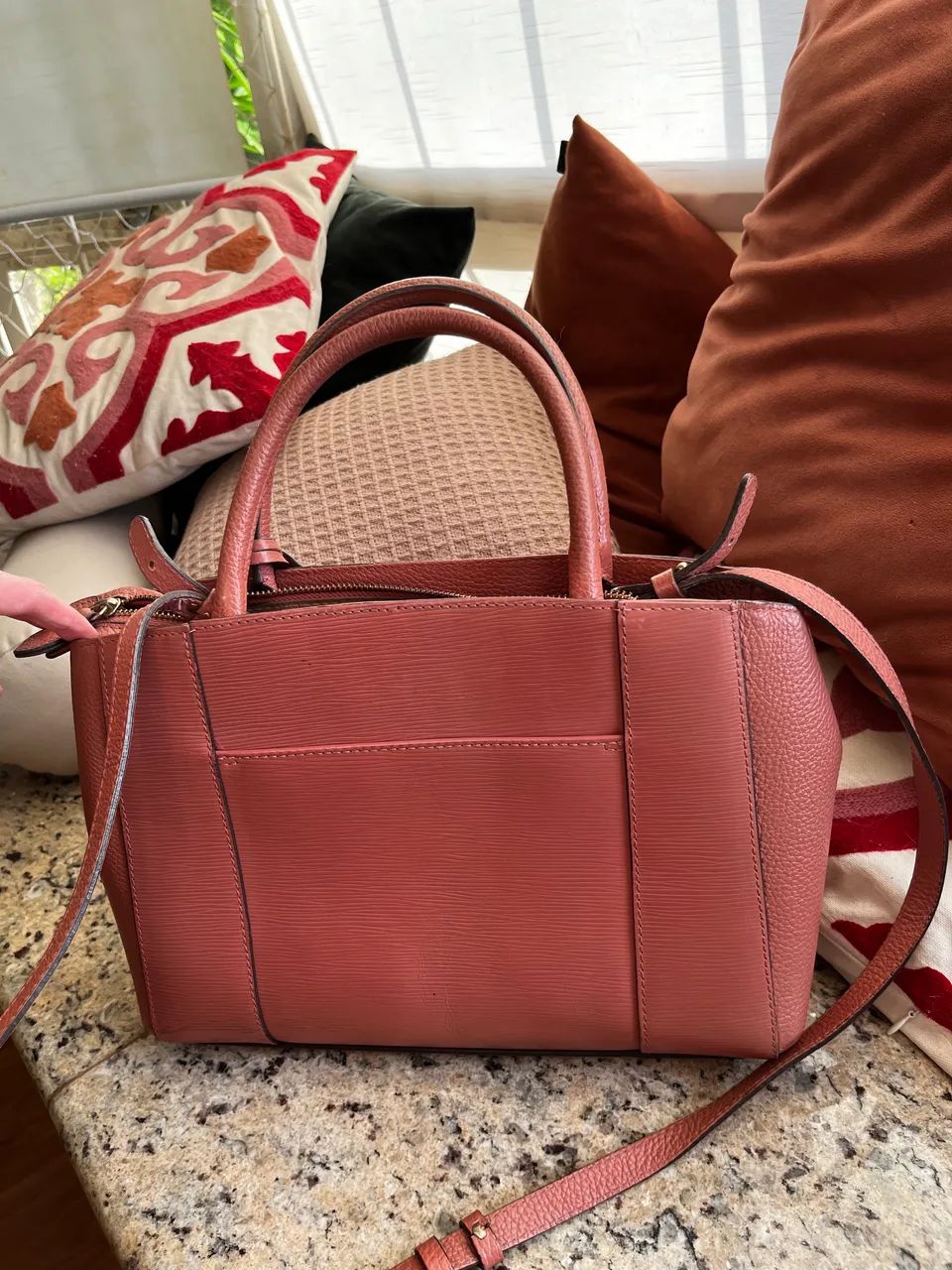 Bolsa couro leg ítimo arezzo - Foto 2
