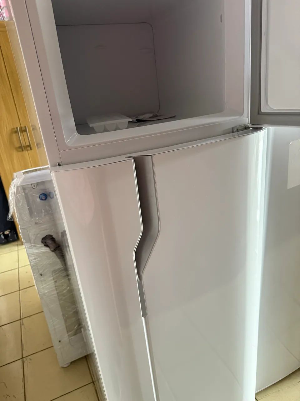 Geladeira Electrolux 260 Litros - NOVA, LACRADA E COM GARANTIA - Foto 3