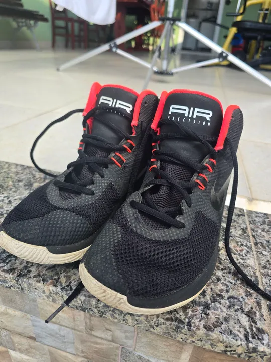 Tênis Nike Air Precision n°36
