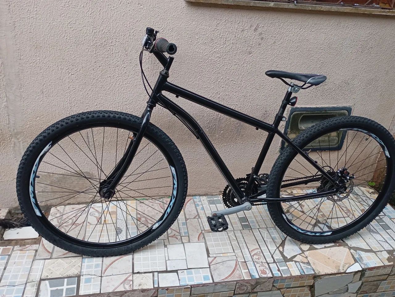 Vendo bike aro 29 Apenas 4 meses usada 