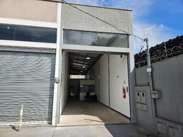 Galpão / Sala Comercial na Avenida no Bairro Capuava