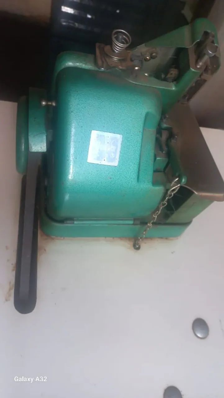 Máquina de costura - Foto 2