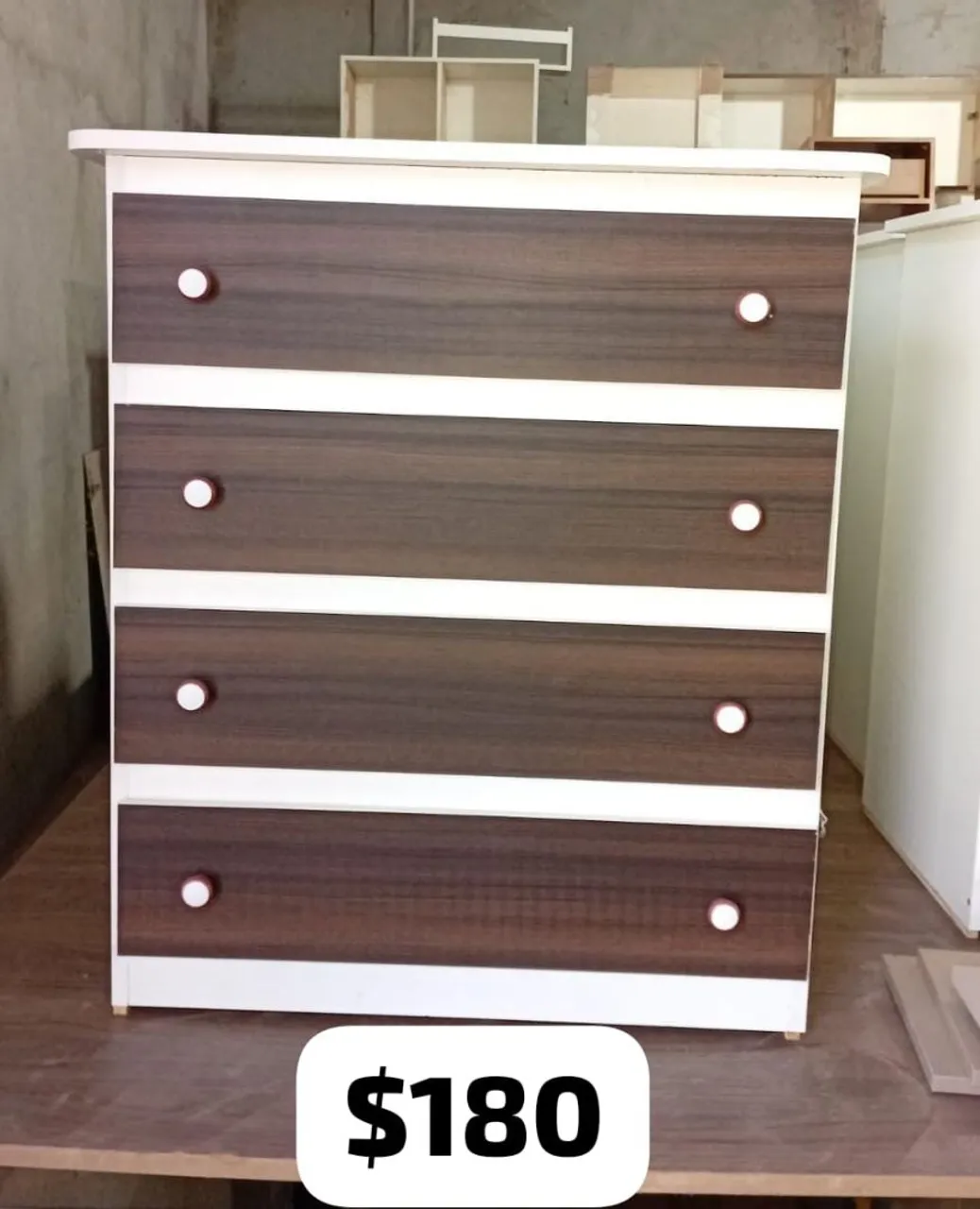 Cômoda de MDF 4gaveta