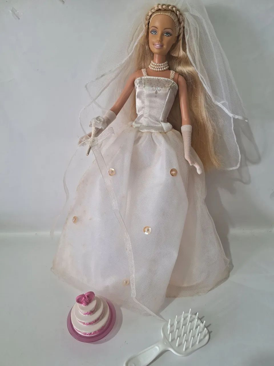 Barbie Noiva na Caixa - item de colecionador (usada poucas vezes, em perfeito estado) - Foto 3