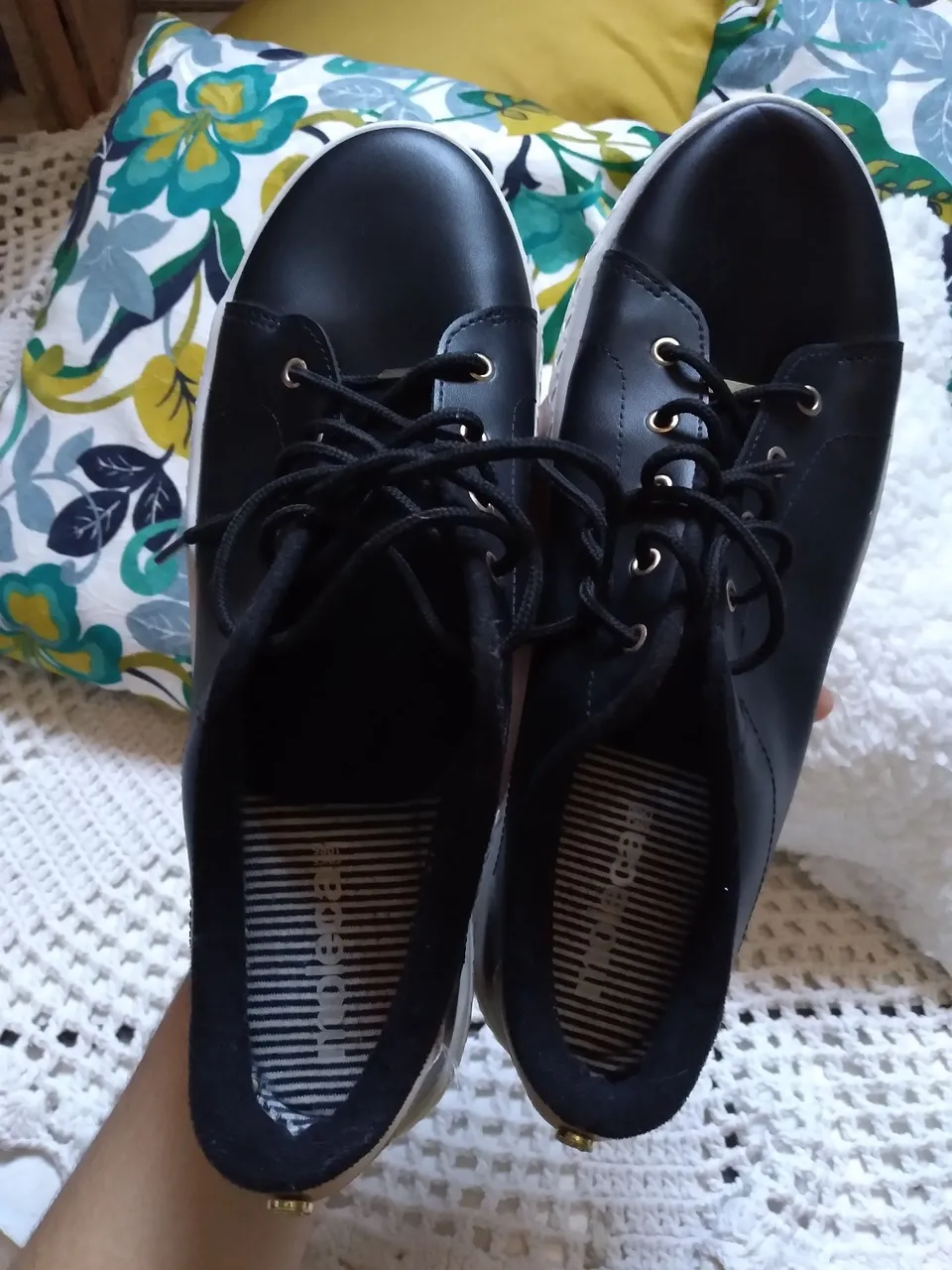 Tênis Casual Preto da Marca Moleca-Tamanho 40
