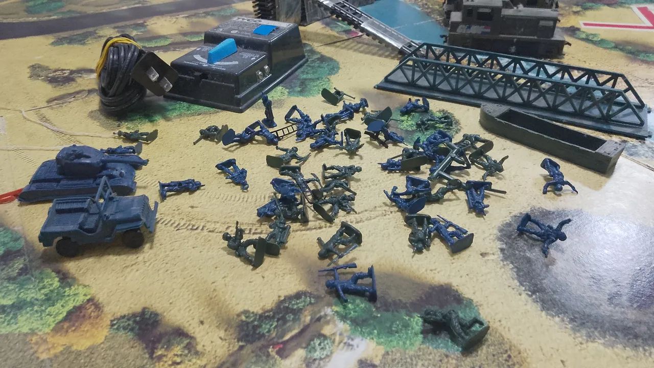 G.I. Joe - Mesa de Batalha Vintage com Acessórios - Foto 3