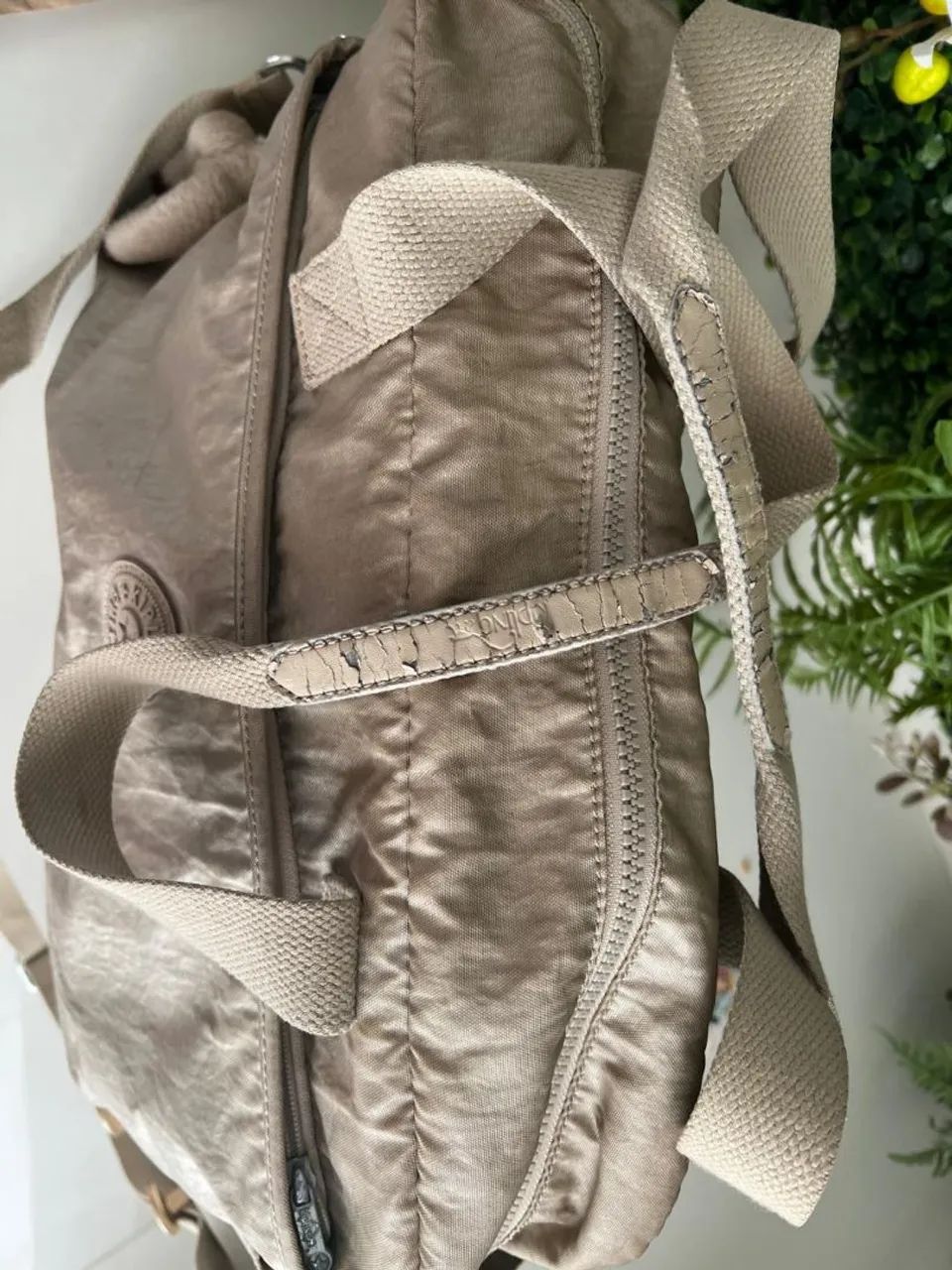 Bolsa maternidade Kipling dourada metálica!  - Foto 4