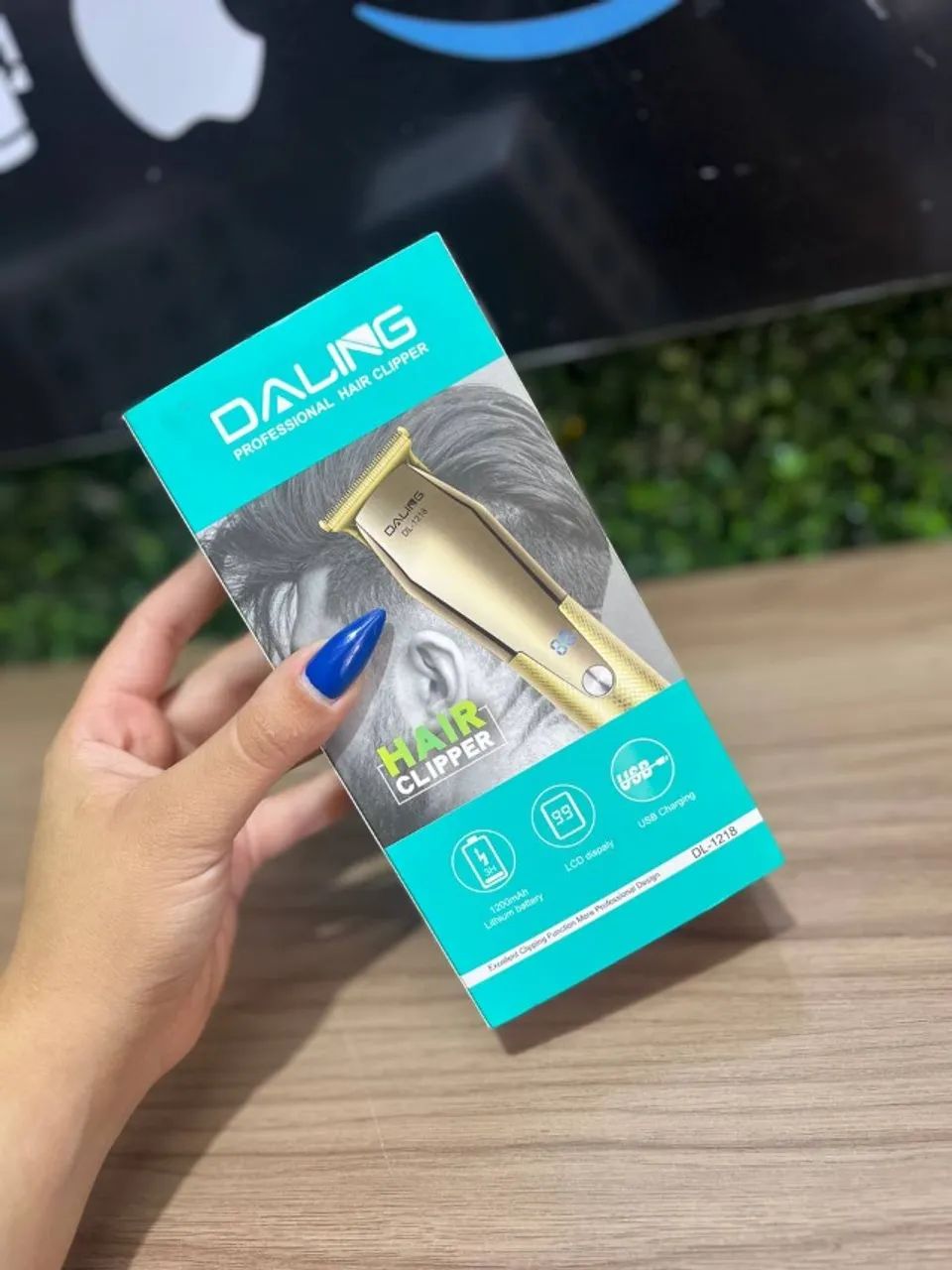 Maquininha de Barbear Profissional Daling DL-1218
