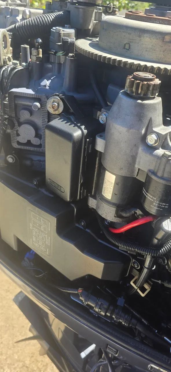 Motor de popa  Yamaha VMAX HPDI 300 hp 2 tempos.  - Foto 10