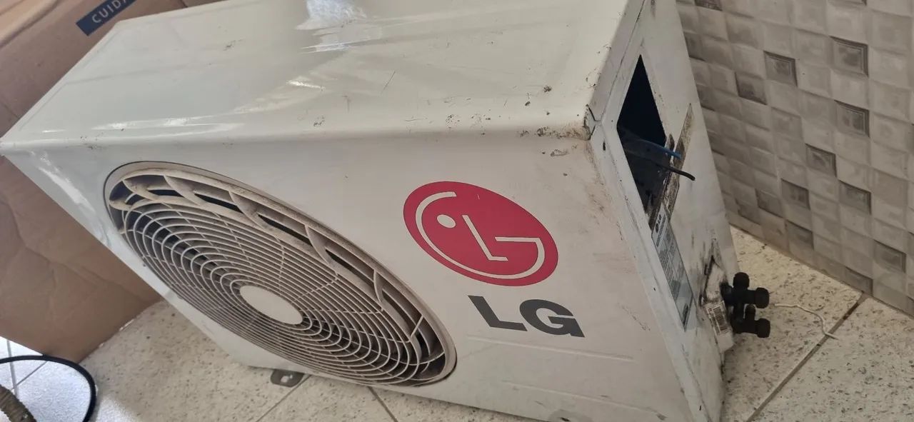 Ar Condicionado LG Split 9.000 btus 220v - Foto 3