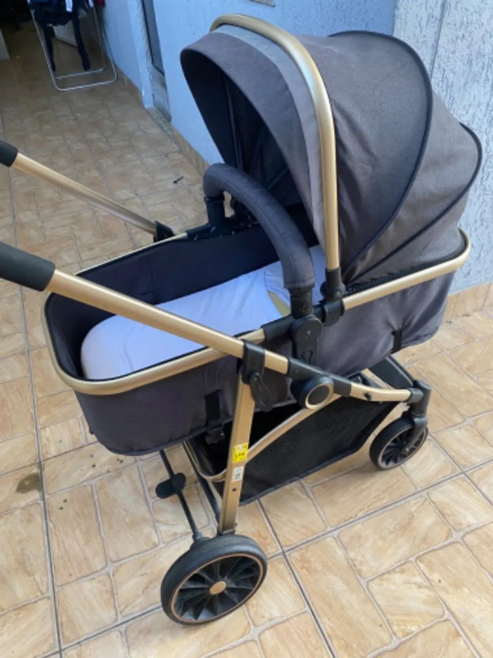 carrinho de bebê