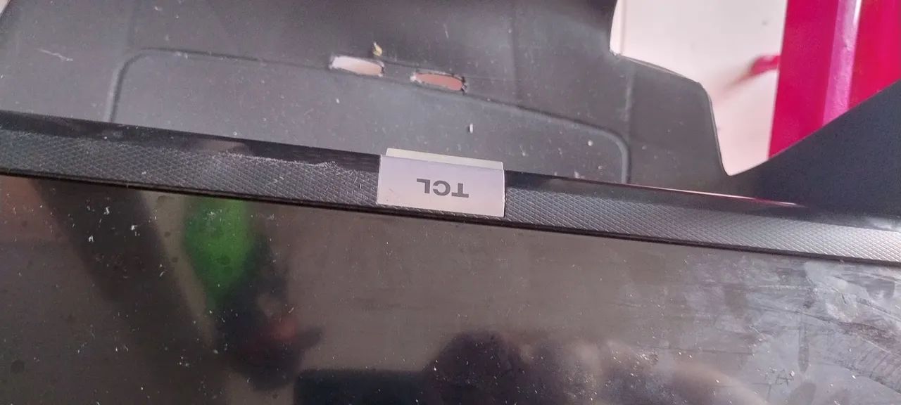TV TCL 43polegadas vendo com defeito na tela mas funciona aceita proposta 