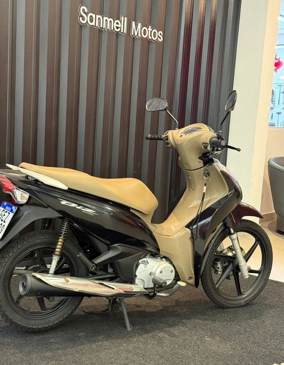 BIZ 125 EX 2018 - Foto 6